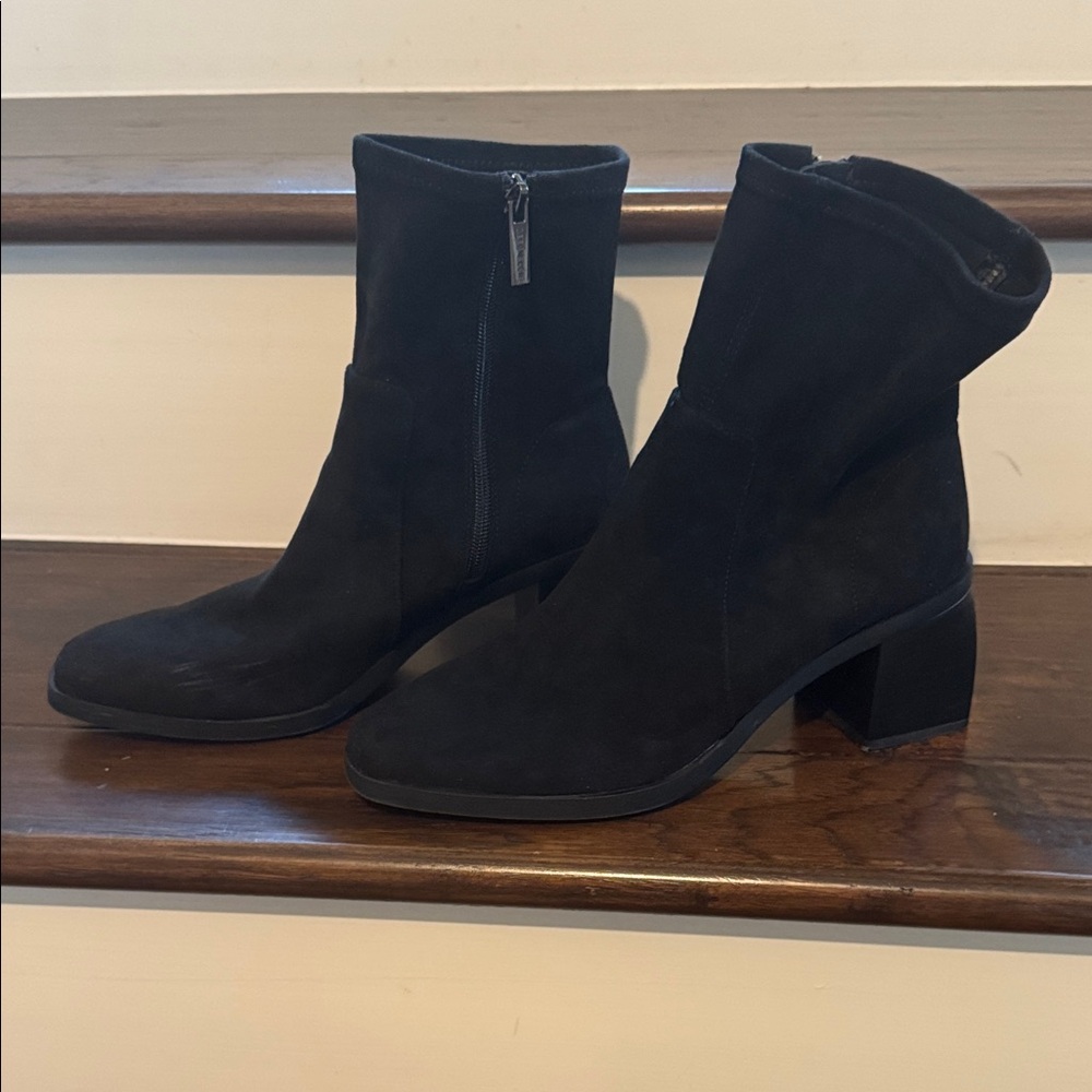 Anne Klein Black Heeled Boots